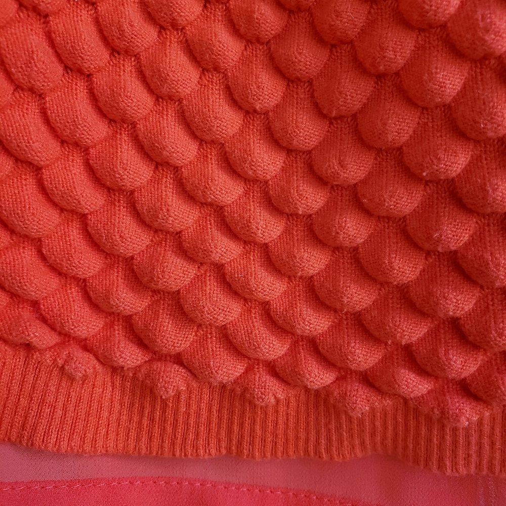 Jaunty Orange Pullover - Picture 3 of 3
